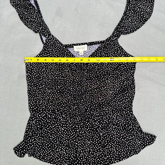 Size Large Meraki polka dot tank! ๐ - Picture 5 of 9